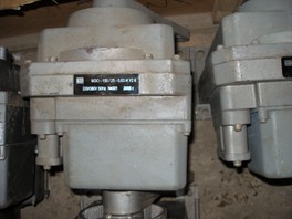     29 25 17 27    100   . 